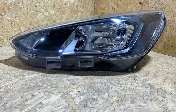 Ford Focus Headlight/headlamp MX7B13E015 27018303