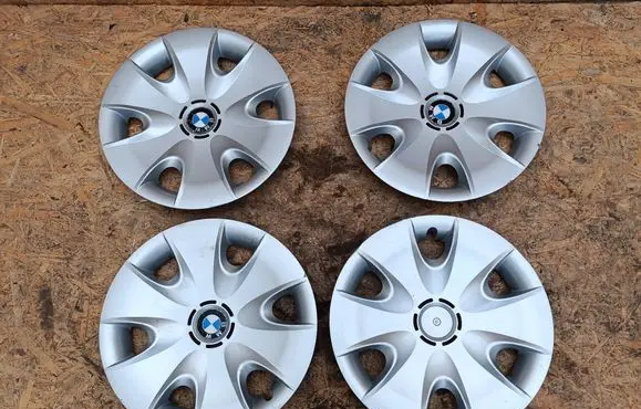 BMW 1 E81 E87 R16 wheel hub/cap/trim 6762654