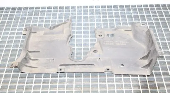 Lexus RX 450H Engine splash shield/under tray 5816648050