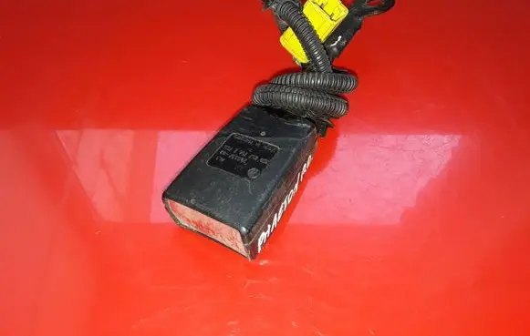 Volkswagen Phaeton Front seatbelt buckle 3D0857756E