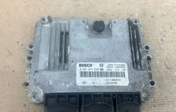 Renault Megane III Engine control unit/module 237100055R 0281014546 237100238R