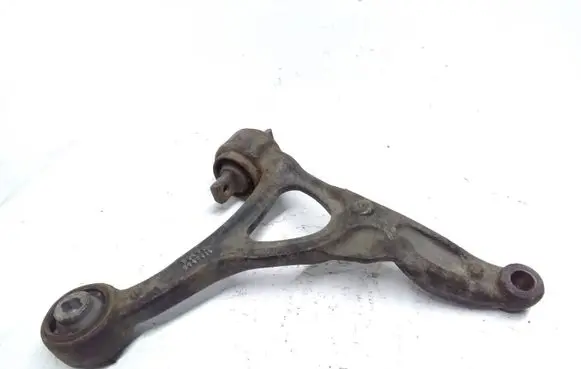 Volvo XC90 Front lower control arm/wishbone 8646614