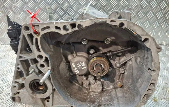 Dacia Sandero Manual 5 speed gearbox S27612534 JR5151