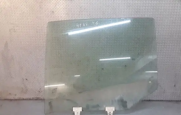Renault Megane III Rear door window glass
