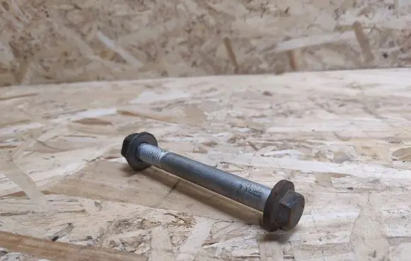 Jaguar XK8 - XKR Front suspension camber bolt 