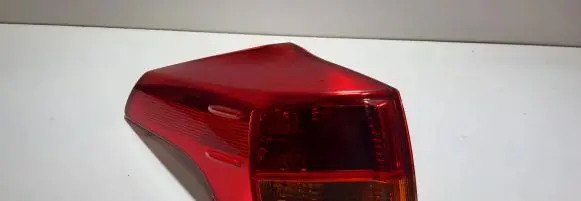Toyota RAV 4 (XA40) Rear/tail lights 4256