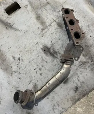 Mitsubishi Pajero Exhaust manifold