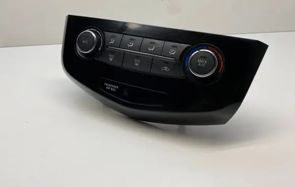 Nissan X-Trail T32 Climate control unit 275004BB0B