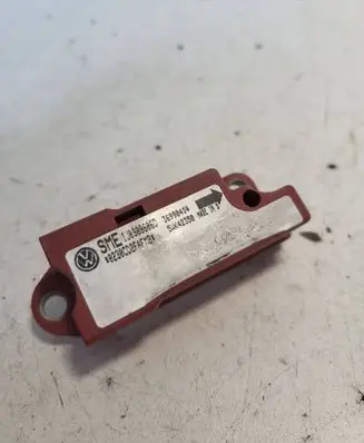 Volkswagen Golf IV Airbag deployment crash/impact sensor IJ0909606D