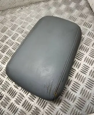Jeep Grand Cherokee (WJ) Armrest