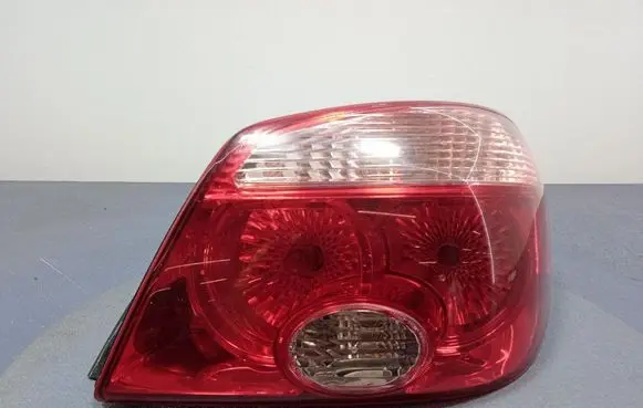 Mitsubishi Outlander Rear/tail lights 220-87685