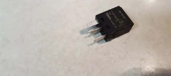 Mitsubishi Space Star Other relay MB9533821 021442A