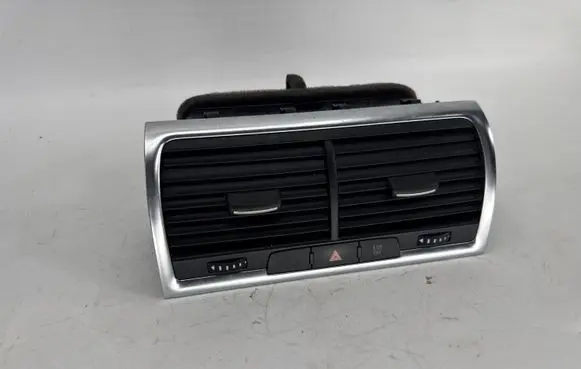 Audi Q7 4L Dash center air vent grill 4L0820951