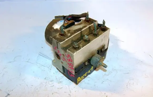 Hyundai Accent ABS Pump 5891022320