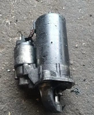 BMW X5 E70 Starter motor 0001115046