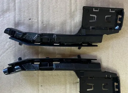 Skoda Octavia Mk4 Front bumper mounting bracket 5E3807183