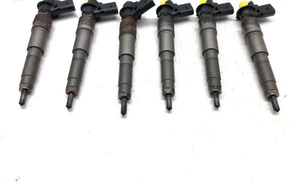 BMW 3 E92 E93 Fuel injectors set 0445115048