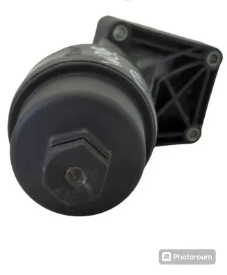 Mercedes-Benz B W245 Oil filter cover A2661800010