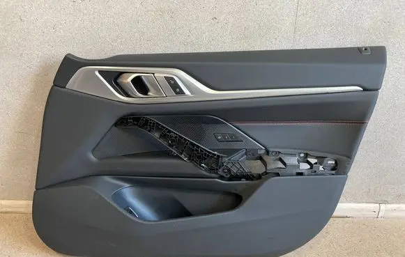 BMW 4 G22 G23 G24 G26 Front door card panel trim 