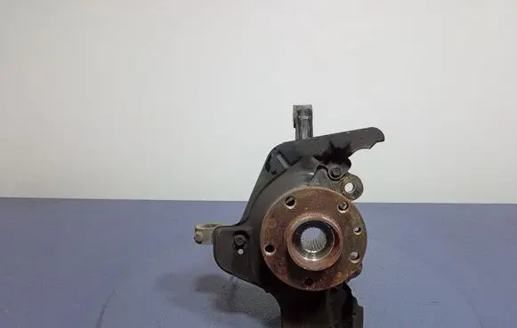 Fiat Tipo Front wheel hub spindle knuckle 