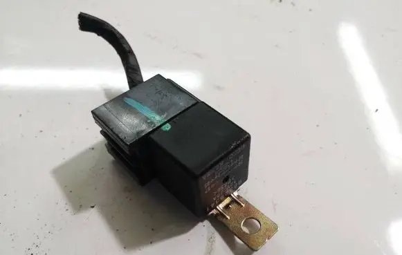 Chevrolet Captiva Other relay 96329341