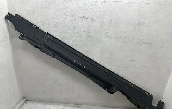 Porsche Cayenne (92A) Other under body part 7P0825271B