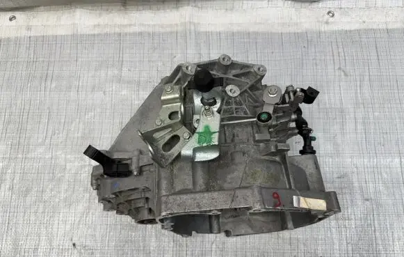 Fiat 500X Manual 5 speed gearbox 55238345