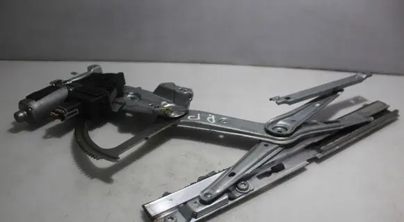 Opel Astra H Front window lifting mechanism without motor