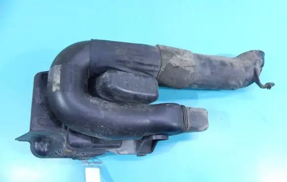 Intake resonator