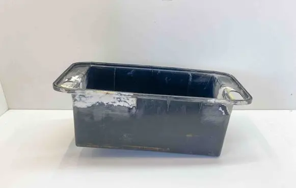 Battery bracket