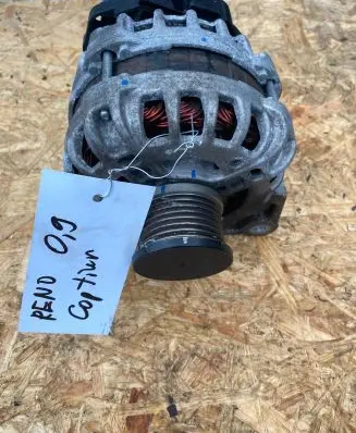 Renault Captur Generator/alternator 231002854R