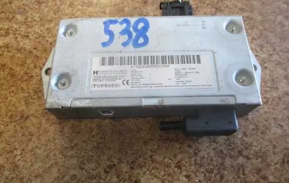 Jaguar XF X250 USB socket connector 18C941