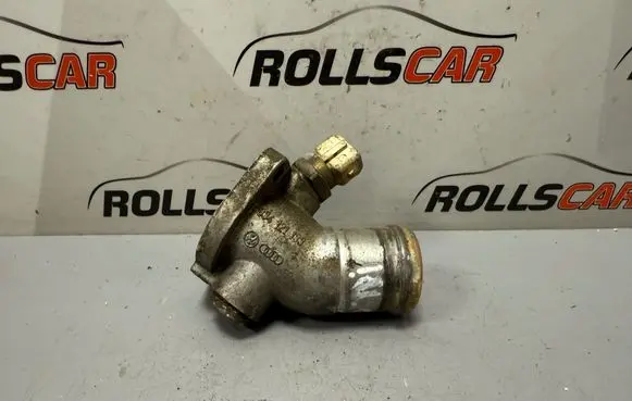 Audi 80 90 S2 B4 Engine coolant pipe/hose 034121133