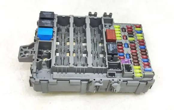 Honda CR-V Fuse module T1GG511 121217 0KQ00
