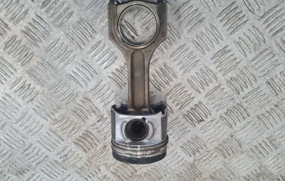 BMW X5 E70 Piston with connecting rod 