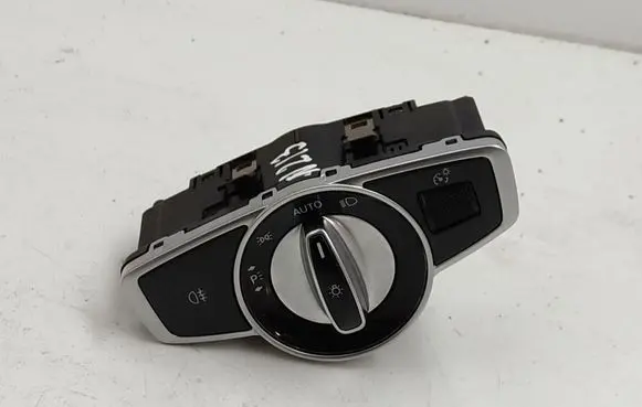 Mercedes-Benz E W213 Light switch A2229055508