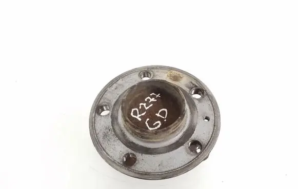 Volvo V70 Rear wheel hub