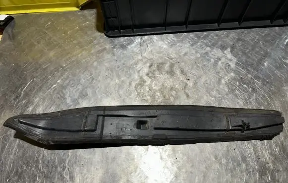 Citroen C3 Picasso Fender end trim 9684100480