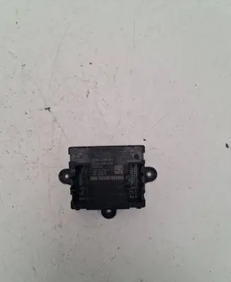 Land Rover Discovery Sport Door control unit/module 10133104