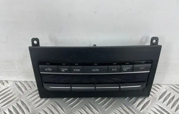 Mercedes-Benz E W212 Climate control unit A2129005018 A2128304700 5HB01141661