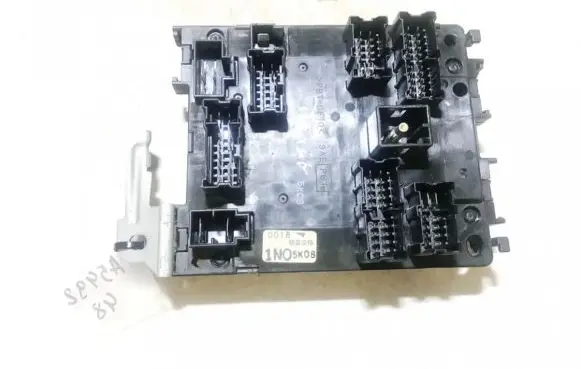 Nissan Almera Fuse box set 243501n000f