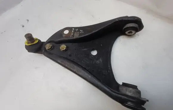 Renault Twingo II Front lower control arm/wishbone