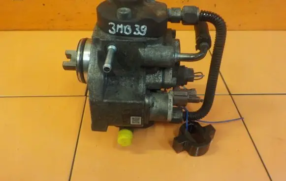 Mazda CX-7 Fuel injection high pressure pump 2940000621 R2AA13800