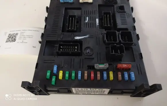 Peugeot 407 Comfort/convenience module 9661940180 281171731B