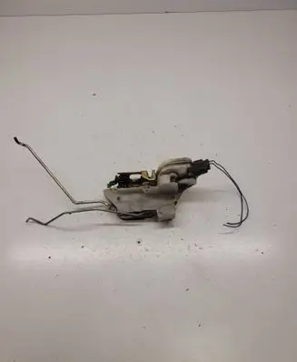 Mitsubishi Pajero Front door lock