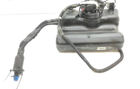 Iveco Daily 6th gen AdBlue liquid reservoir 5802183945 5802183944