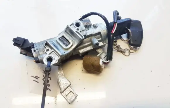 Mitsubishi Pajero Ignition lock 337860