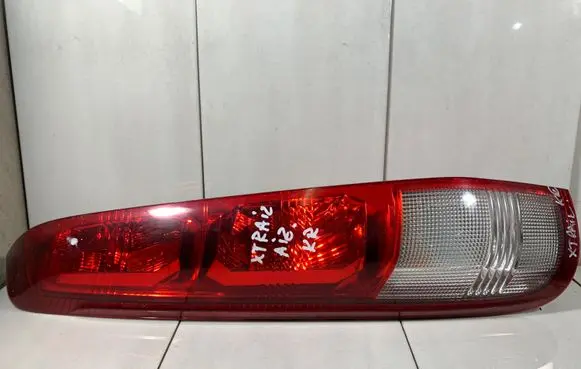 Nissan X-Trail T30 Rear/tail lights 4913
