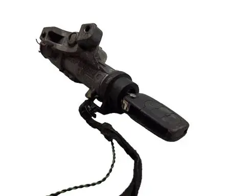 Volkswagen PASSAT B5 Ignition lock 4B0905851G
