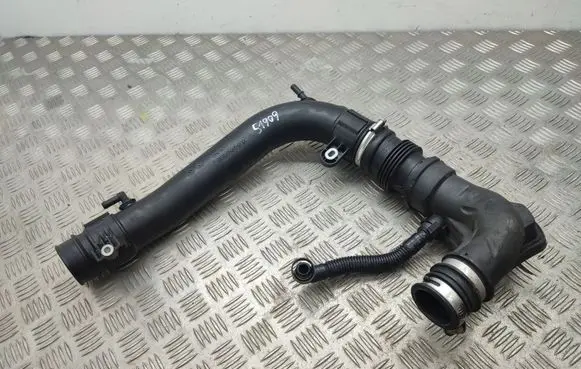 Intercooler hose/pipe
